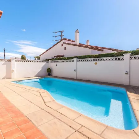 Cosy Holiday With Swimming Pool Holiday home L'Escala