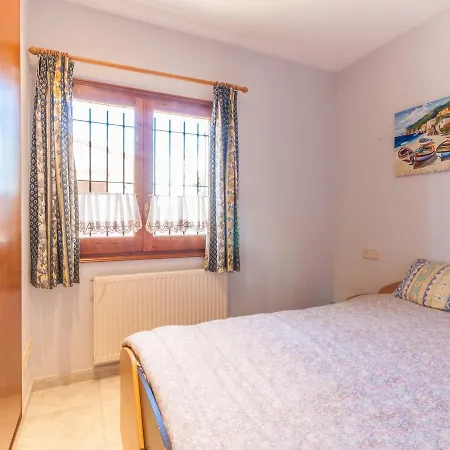 Cosy Holiday With Swimming Pool Holiday home *